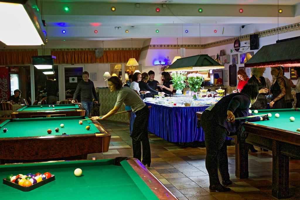 Nb Hotel With Free Parking ريغا المظهر الخارجي الصورة